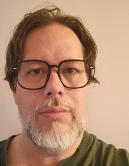 Johnny Strömbäck, kommunikatör och webbutvecklare.